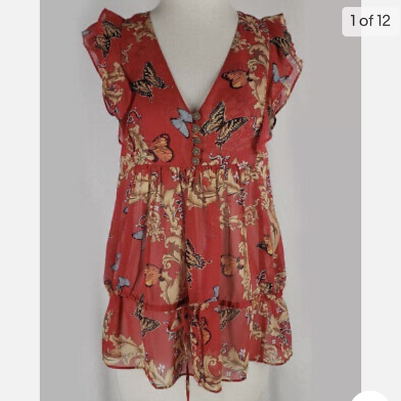 The Kooples Butterfly Floral Short Sleeve Red Blouse in Size Small. 100% silk - Picture 3 of 6